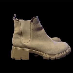 Steve Madden Women's Tan Suede Ankle Boots